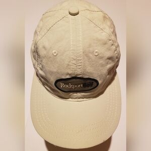 Cream color Rockport golf hat size OSFA